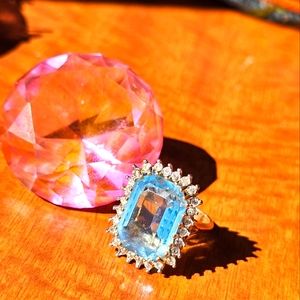 Aquamarine estate ring